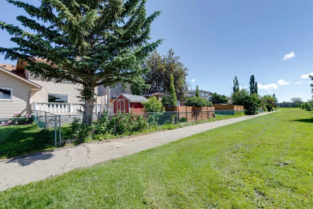 98 Everglade Drive SE Airdrie AB T4B 2E8