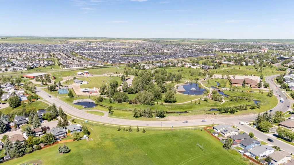 98 Everglade Drive SE Airdrie AB T4B 2E8