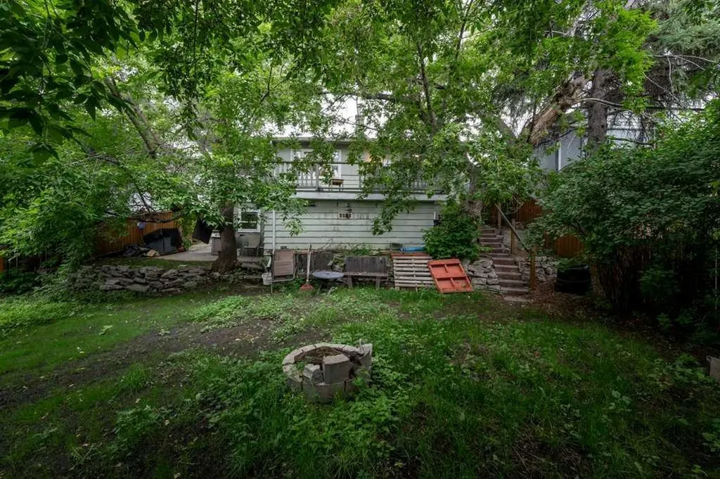 2216 19 Street SW Calgary AB T2T 4W9