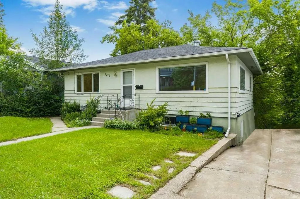 2216 19 Street SW Calgary AB T2T 4W9