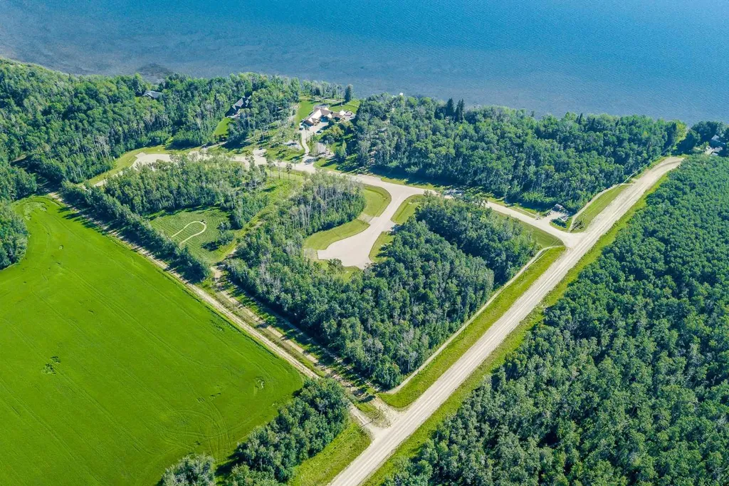 48 Eagle Drive Rural Lacombe County AB T0J 0C0