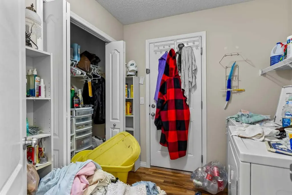 303 Bridlemeadows Common SW Calgary AB T2Y5C4