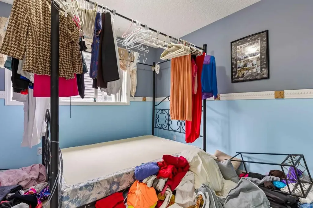 303 Bridlemeadows Common SW Calgary AB T2Y5C4