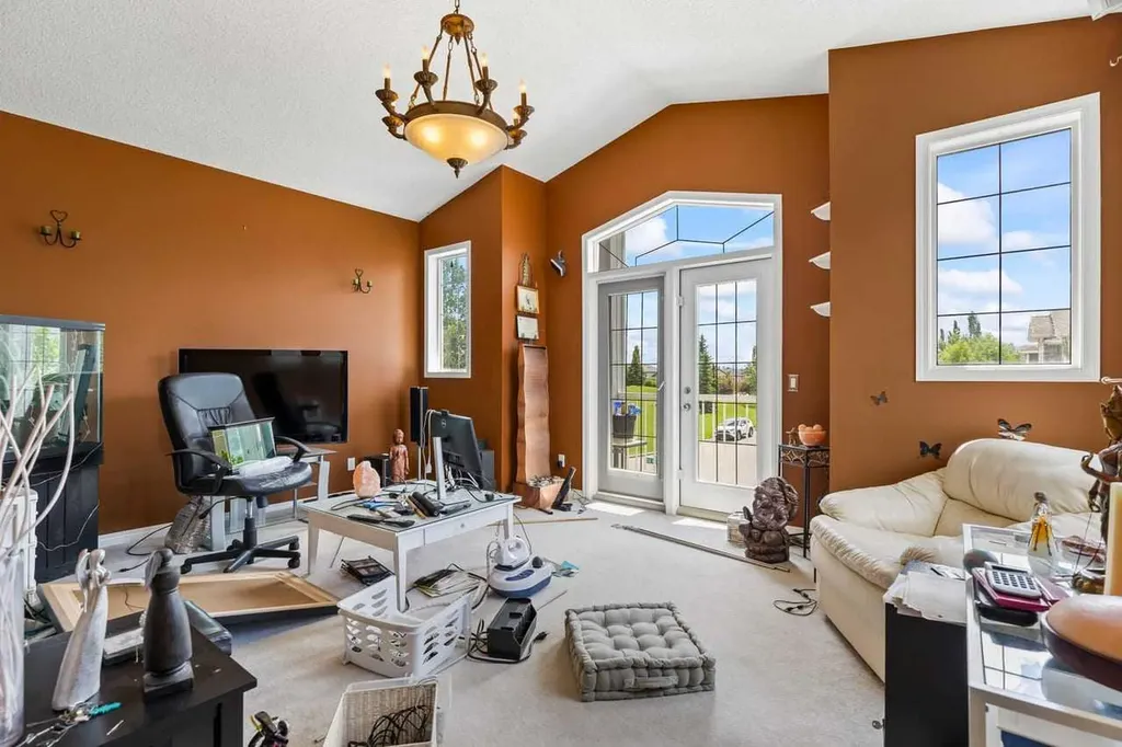 303 Bridlemeadows Common SW Calgary AB T2Y5C4