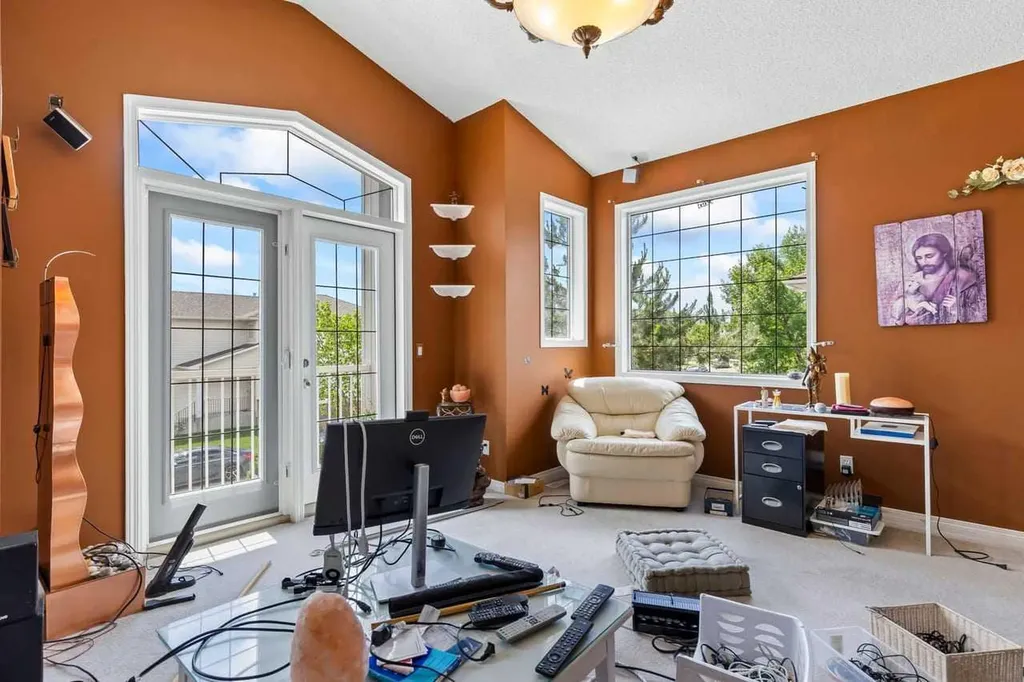 303 Bridlemeadows Common SW Calgary AB T2Y5C4