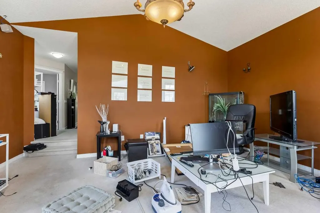 303 Bridlemeadows Common SW Calgary AB T2Y5C4