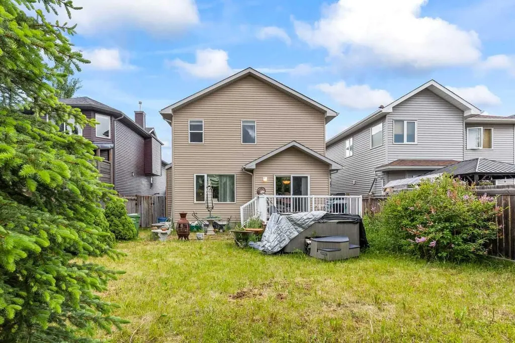 303 Bridlemeadows Common SW Calgary AB T2Y5C4