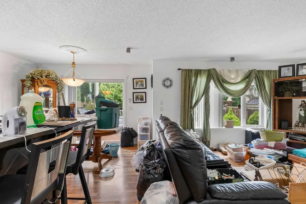 303 Bridlemeadows Common SW Calgary AB T2Y5C4