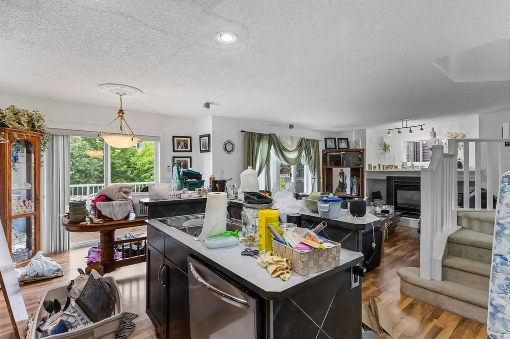 303 Bridlemeadows Common SW Calgary AB T2Y5C4