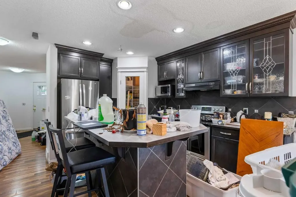 303 Bridlemeadows Common SW Calgary AB T2Y5C4