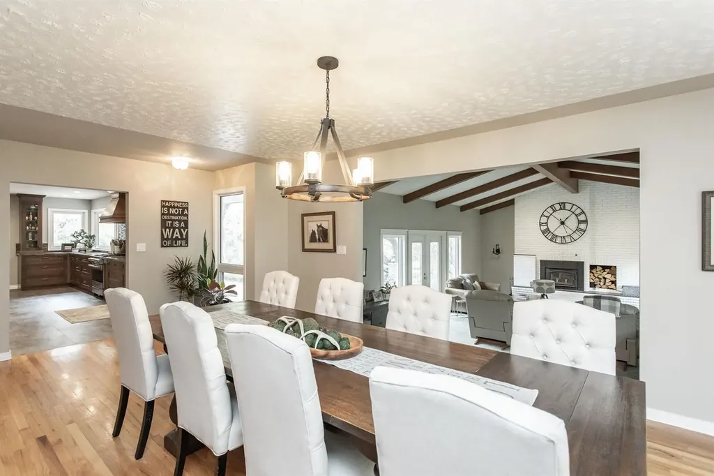 27576 Township Road 382 Rural Red Deer County AB T4E 2G8