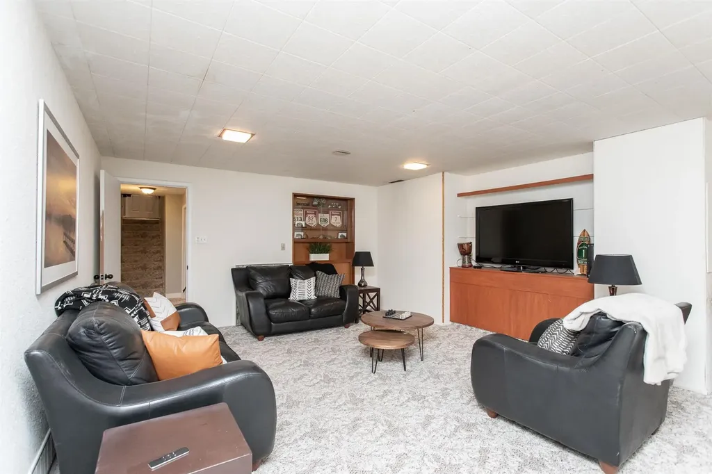 27576 Township Road 382 Rural Red Deer County AB T4E 2G8