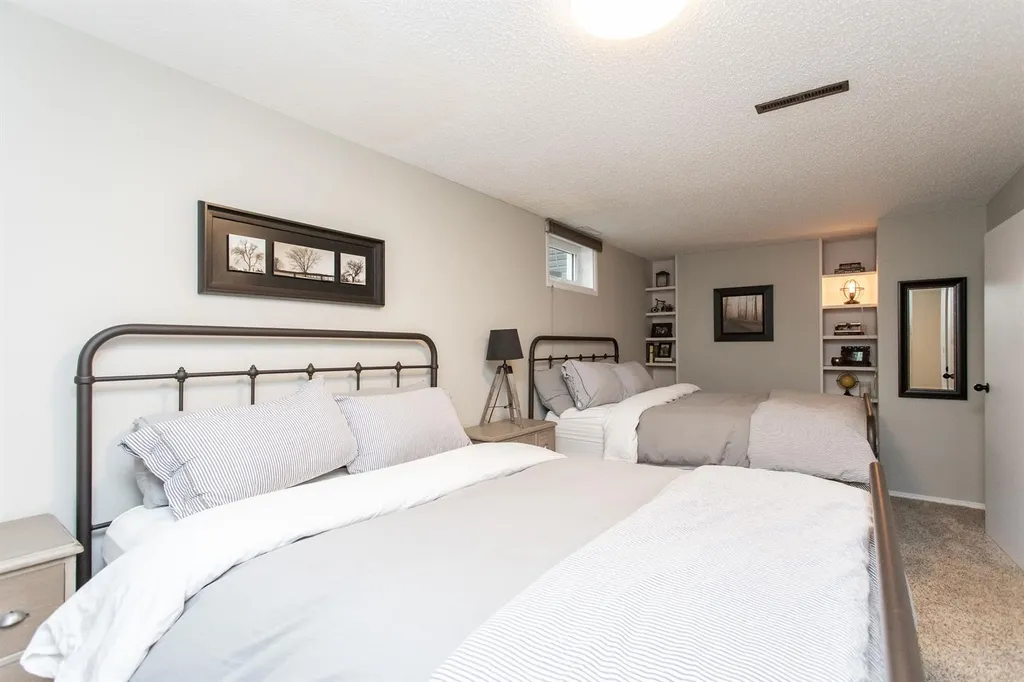 27576 Township Road 382 Rural Red Deer County AB T4E 2G8