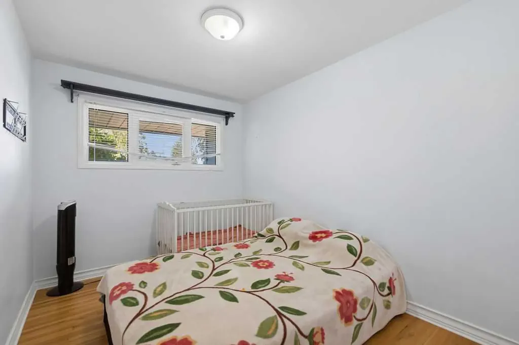 2808 19 Street NW Calgary AB T2M 3V8