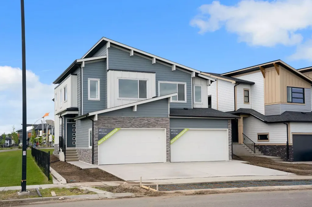 390 South Shore Drive Chestermere AB T1X 2Y6