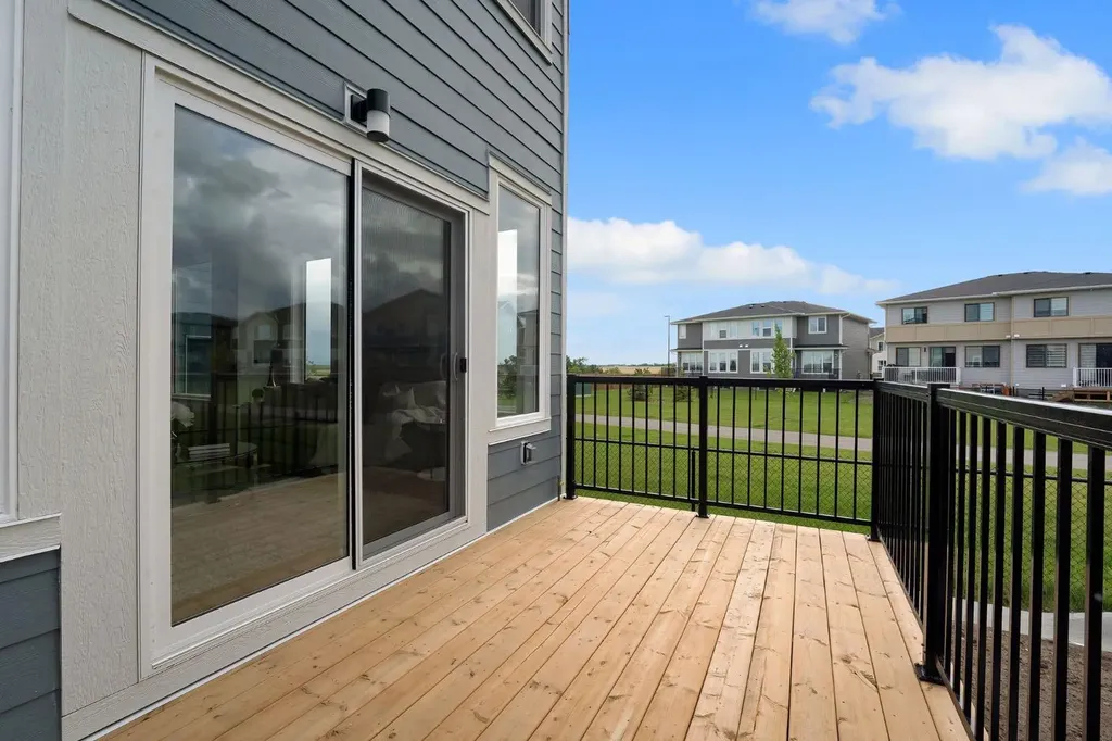 390 South Shore Drive Chestermere AB T1X 2Y6