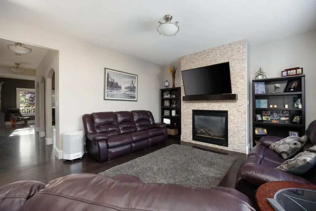149 Ward Crescent Fort Mcmurray AB T9K0X5