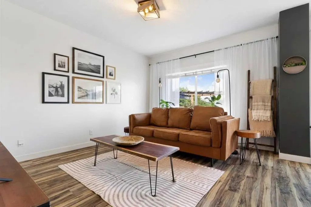 174 Fireside Place Cochrane AB T4C 0R6