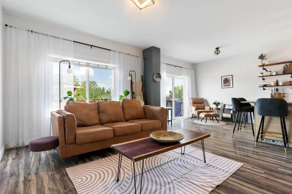 174 Fireside Place Cochrane AB T4C 0R6