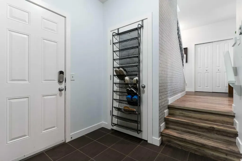 174 Fireside Place Cochrane AB T4C 0R6