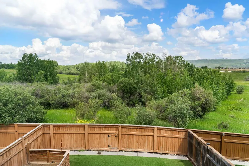 174 Fireside Place Cochrane AB T4C 0R6