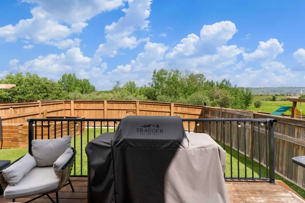 174 Fireside Place Cochrane AB T4C 0R6