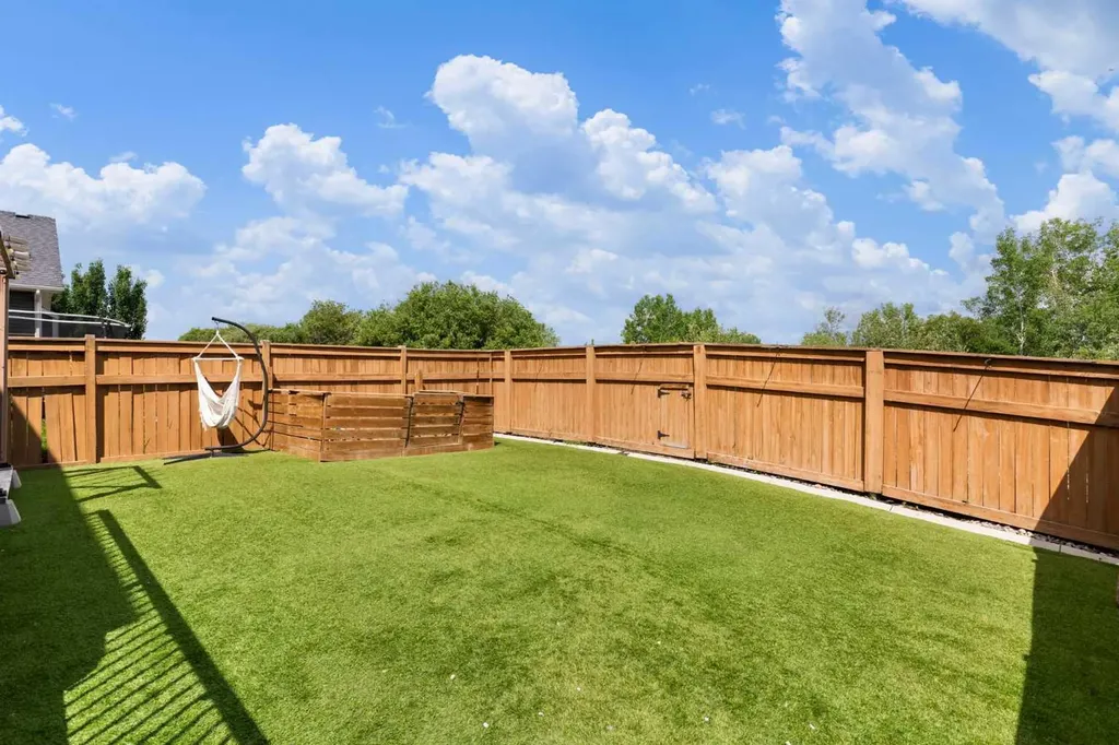 174 Fireside Place Cochrane AB T4C 0R6