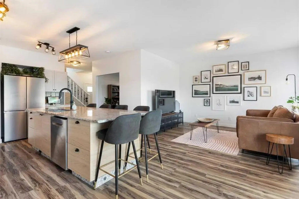 174 Fireside Place Cochrane AB T4C 0R6