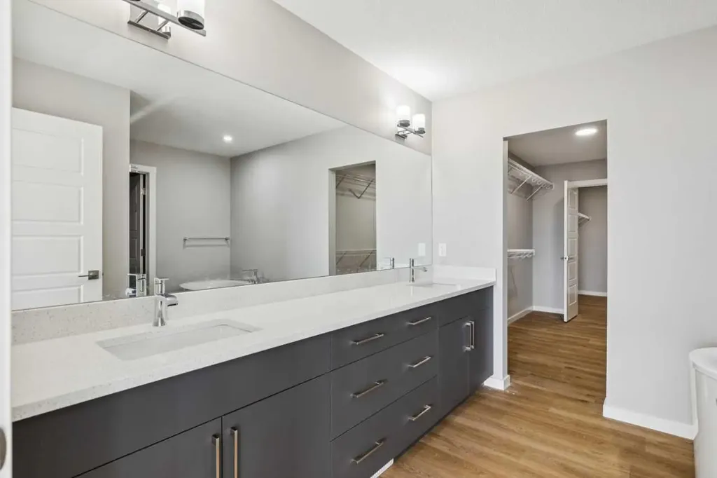 396 Heartwood Grove SE Calgary AB T3M 2K1