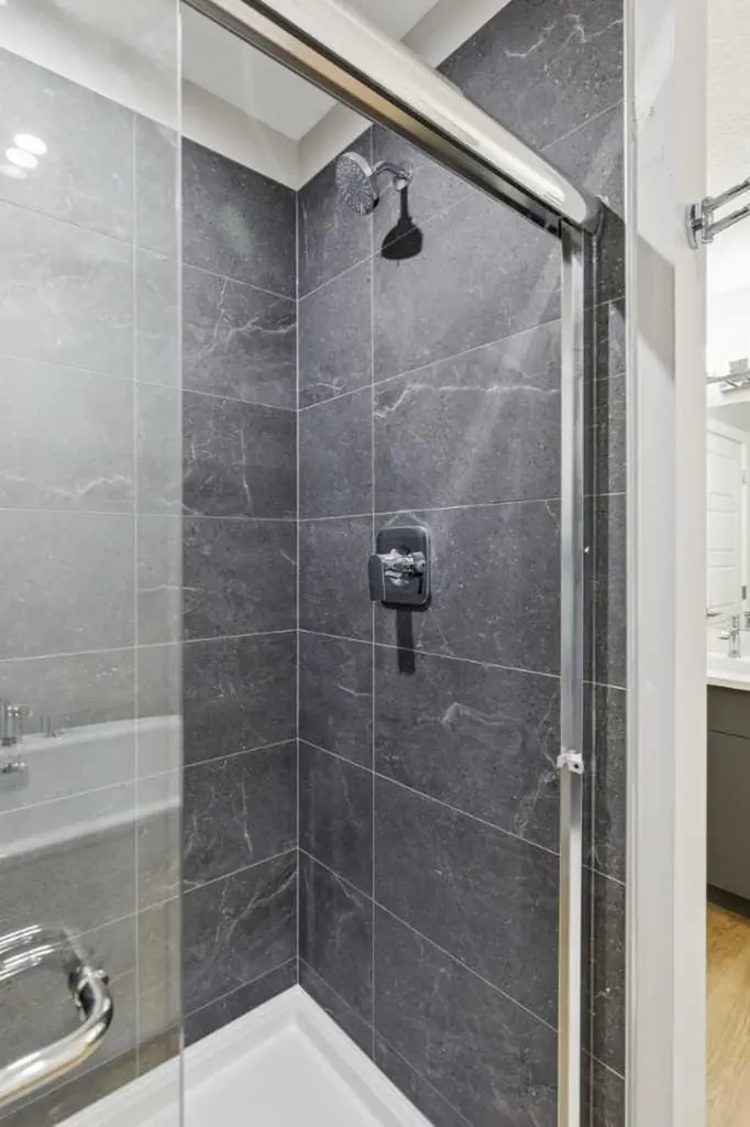 396 Heartwood Grove SE Calgary AB T3M 2K1