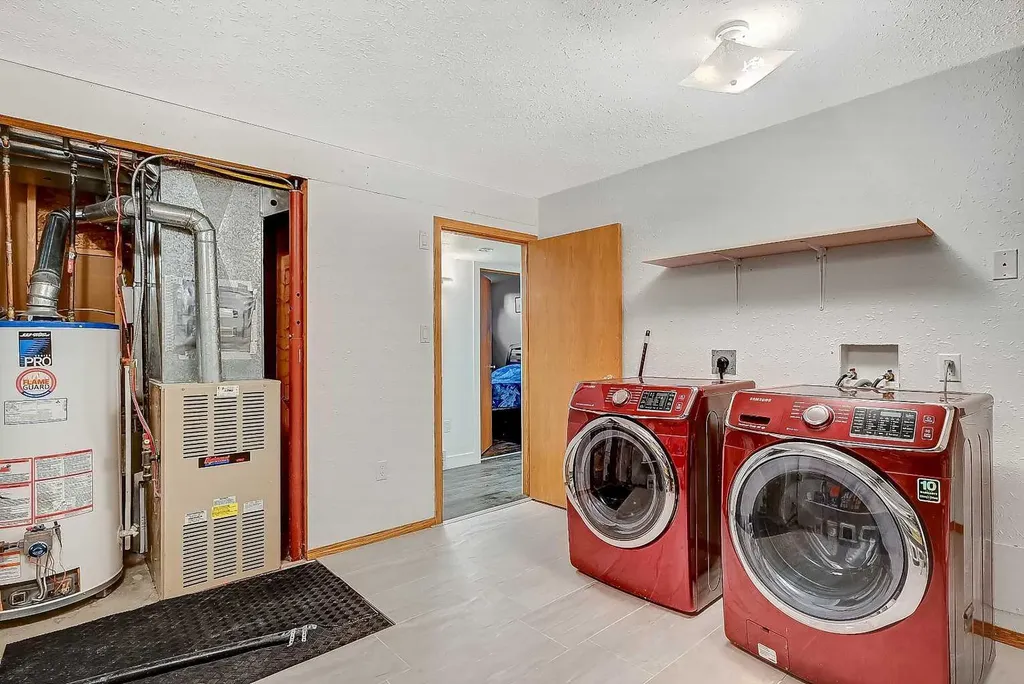8206 107 Street Grande Prairie AB T8W 2J6