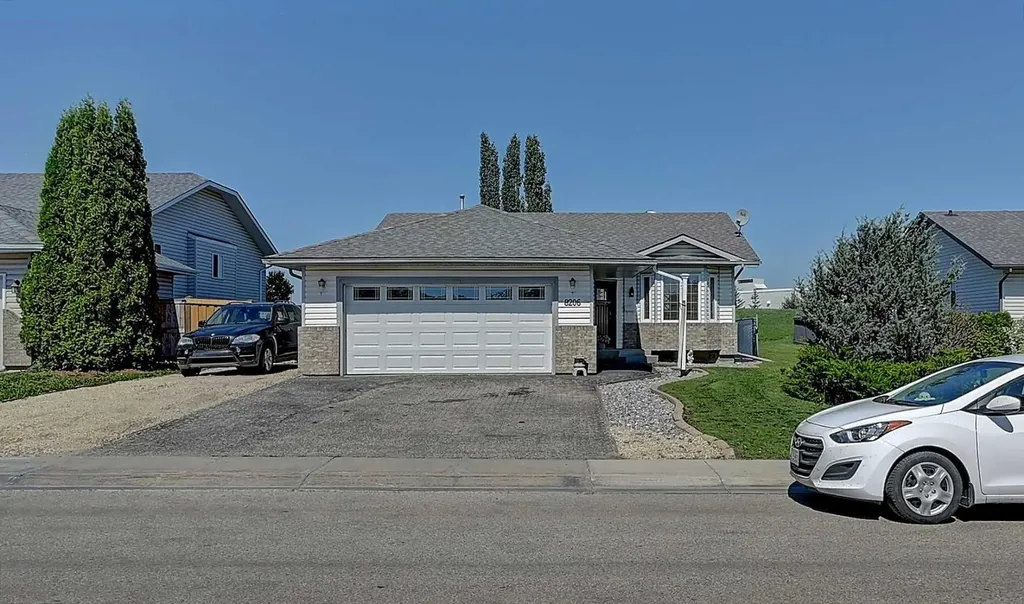 8206 107 Street Grande Prairie AB T8W 2J6