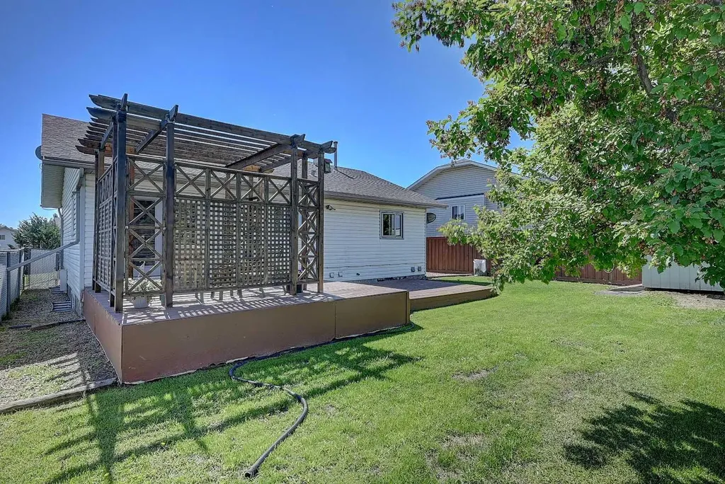 8206 107 Street Grande Prairie AB T8W 2J6