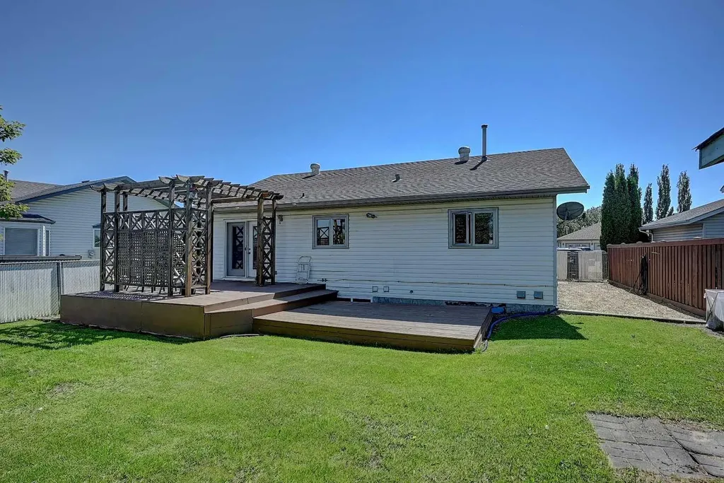 8206 107 Street Grande Prairie AB T8W 2J6