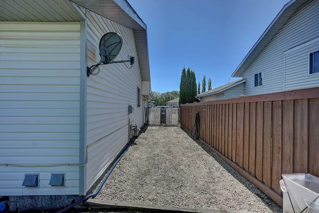 8206 107 Street Grande Prairie AB T8W 2J6