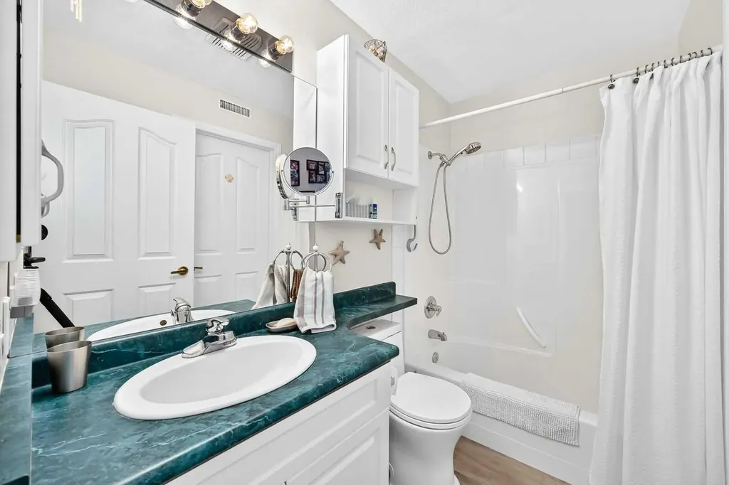 1818 Simcoe Boulevard SW Calgary AB T3H 3L9