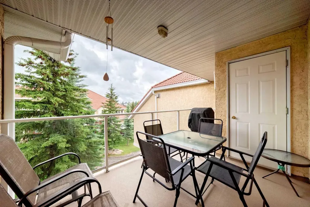1818 Simcoe Boulevard SW Calgary AB T3H 3L9