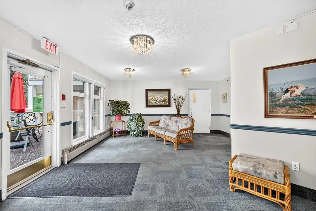 1818 Simcoe Boulevard SW Calgary AB T3H 3L9