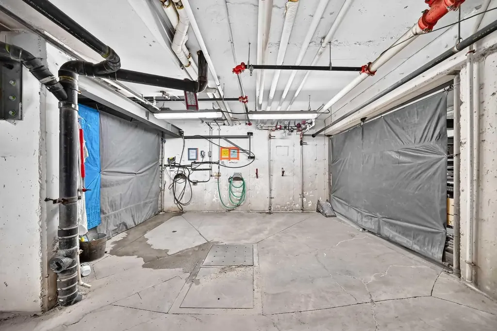 1818 Simcoe Boulevard SW Calgary AB T3H 3L9