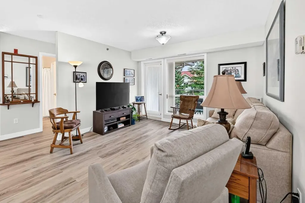 1818 Simcoe Boulevard SW Calgary AB T3H 3L9