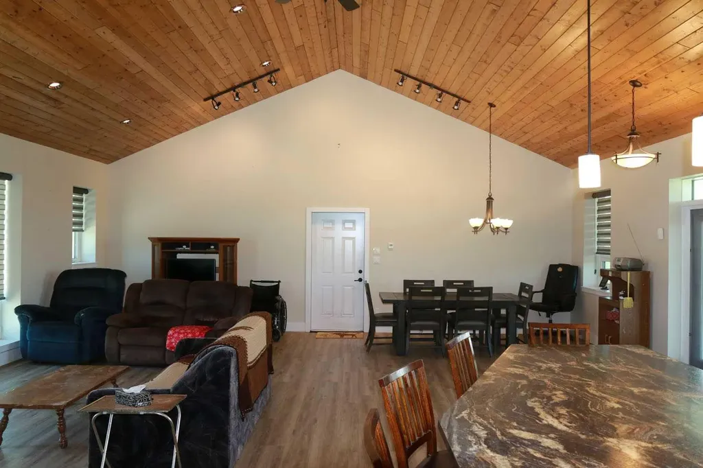 7516 Range Road 30-2a Rural Pincher Creek No. 9 M.d. Of AB T0K 0P0
