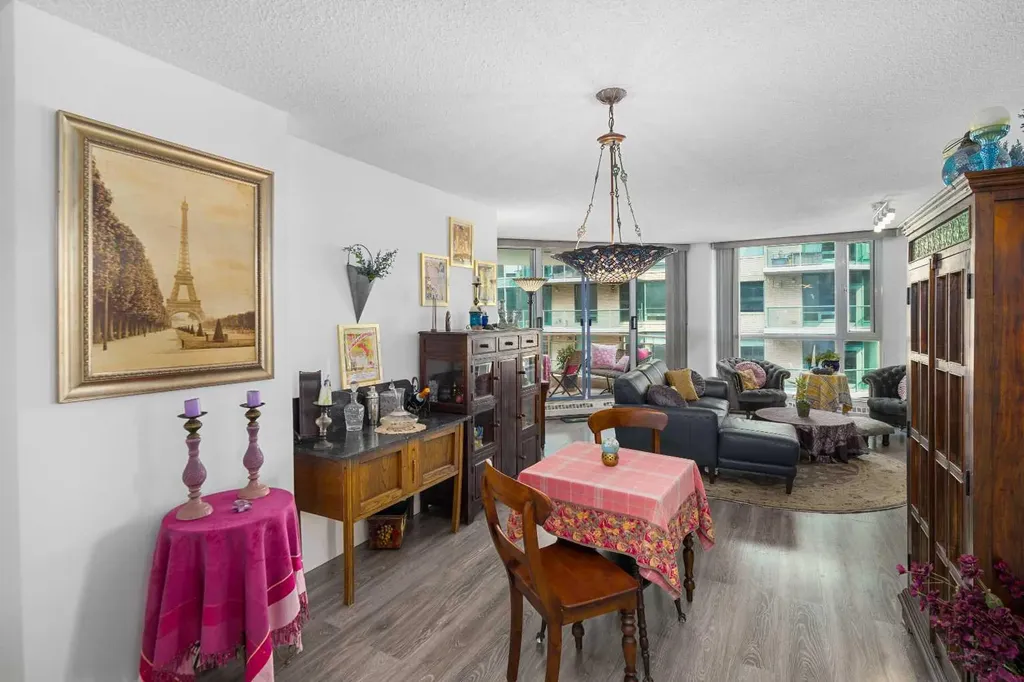 804 3 Avenue SW Calgary AB T2P0G9