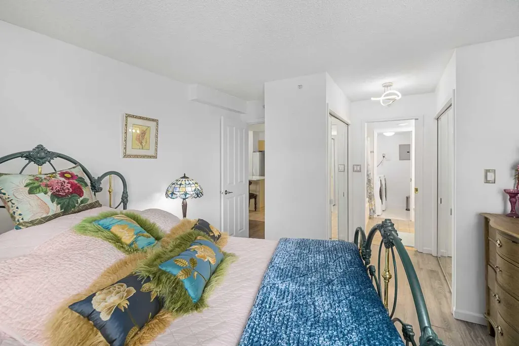 804 3 Avenue SW Calgary AB T2P0G9