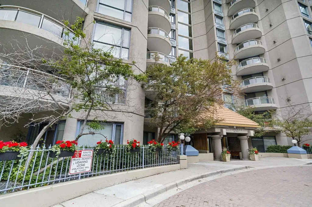 804 3 Avenue SW Calgary AB T2P0G9