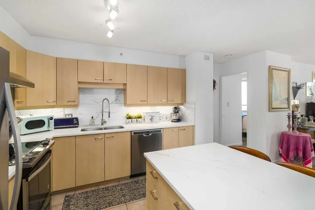804 3 Avenue SW Calgary AB T2P0G9