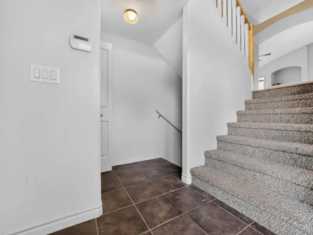 81 Pinnacle Lake Drive Grande Prairie AB T8W 0A9