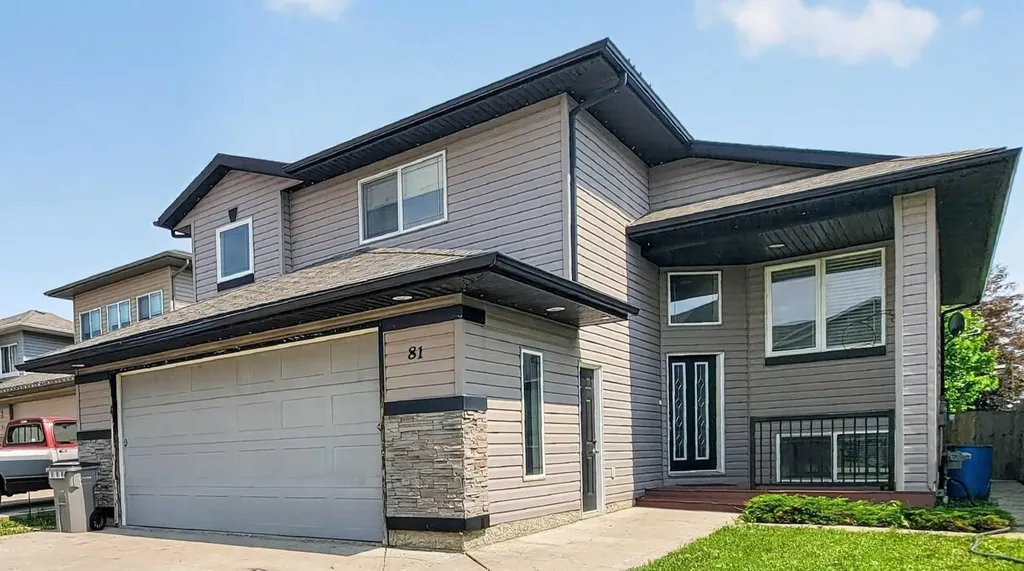 81 Pinnacle Lake Drive Grande Prairie AB T8W 0A9