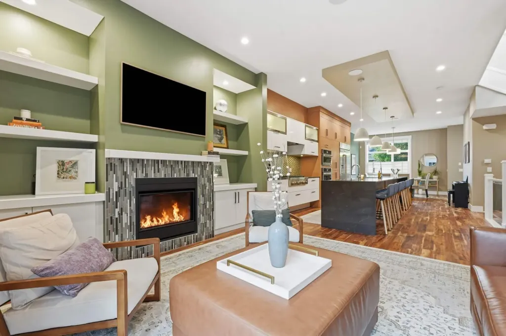2016 31 Avenue SW Calgary AB T2T1T2