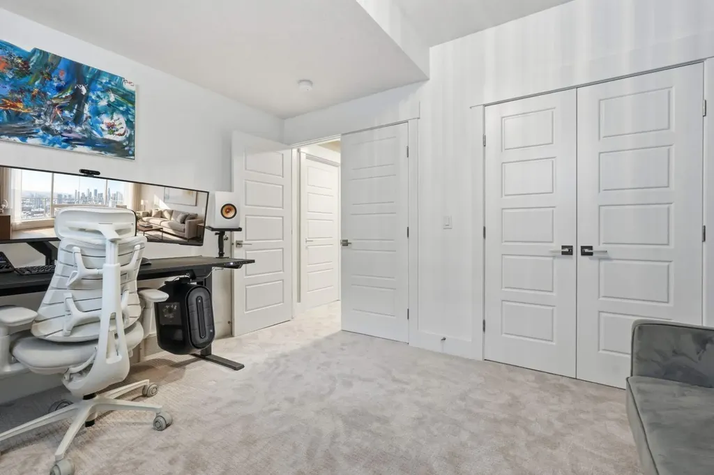 2016 31 Avenue SW Calgary AB T2T1T2