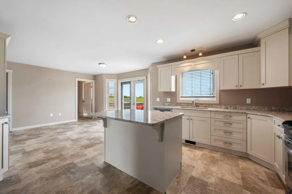 4321 32 Street Lloydminster SK S9V 2G8